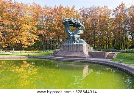 Warsaw, Poland - October 19, 2019: Chopin Statue, Polish Composer And Virtuoso Pianistin, Royal Bath