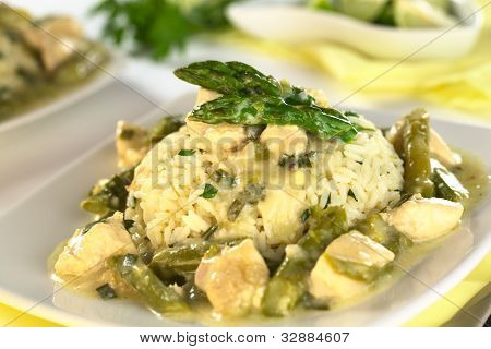 Chřest a kuřecí frikasé