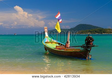 เรือหางยาวยาวหางเรือในจังหวัดภูเก็ต