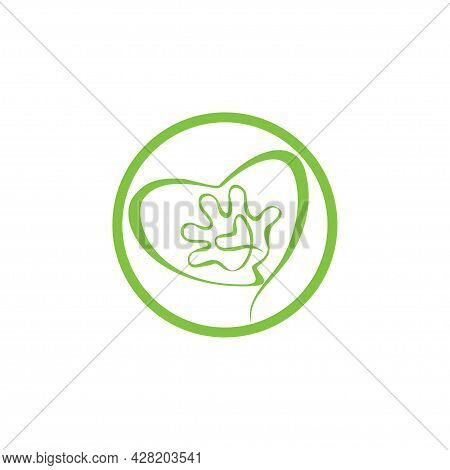 Children\'s Palm Formed From The Line Of The Heart