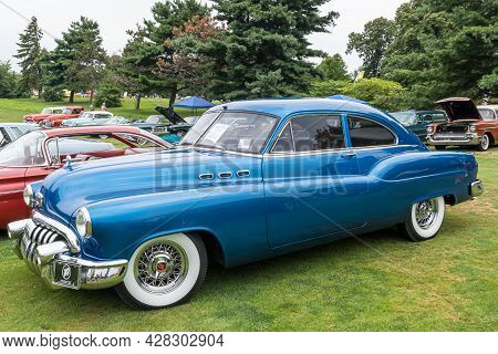 Pittsburgh, Pennsylvania, Usa July 24, 2021 The Pittsburgh Vintage Gran Prix In Schenley Park, A Yea