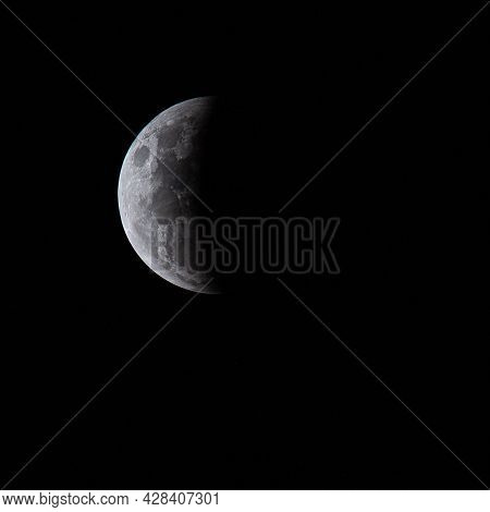 Crescent Moon From The May 26th Lunar Eclipse Melbourne