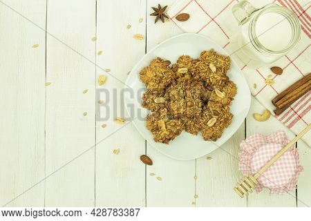 Homemade Shortbread Cookies With Seeds And Caramel. Caramel Shortbread Cookies With Seeds. Backgroun