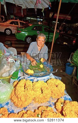 People Selling Flowers At Pak Khlong Thalat Market