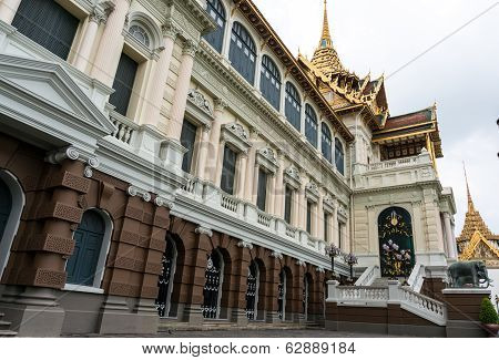 Chakri Maha Prasat Throne Hall