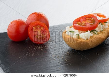 Bread With Cottage