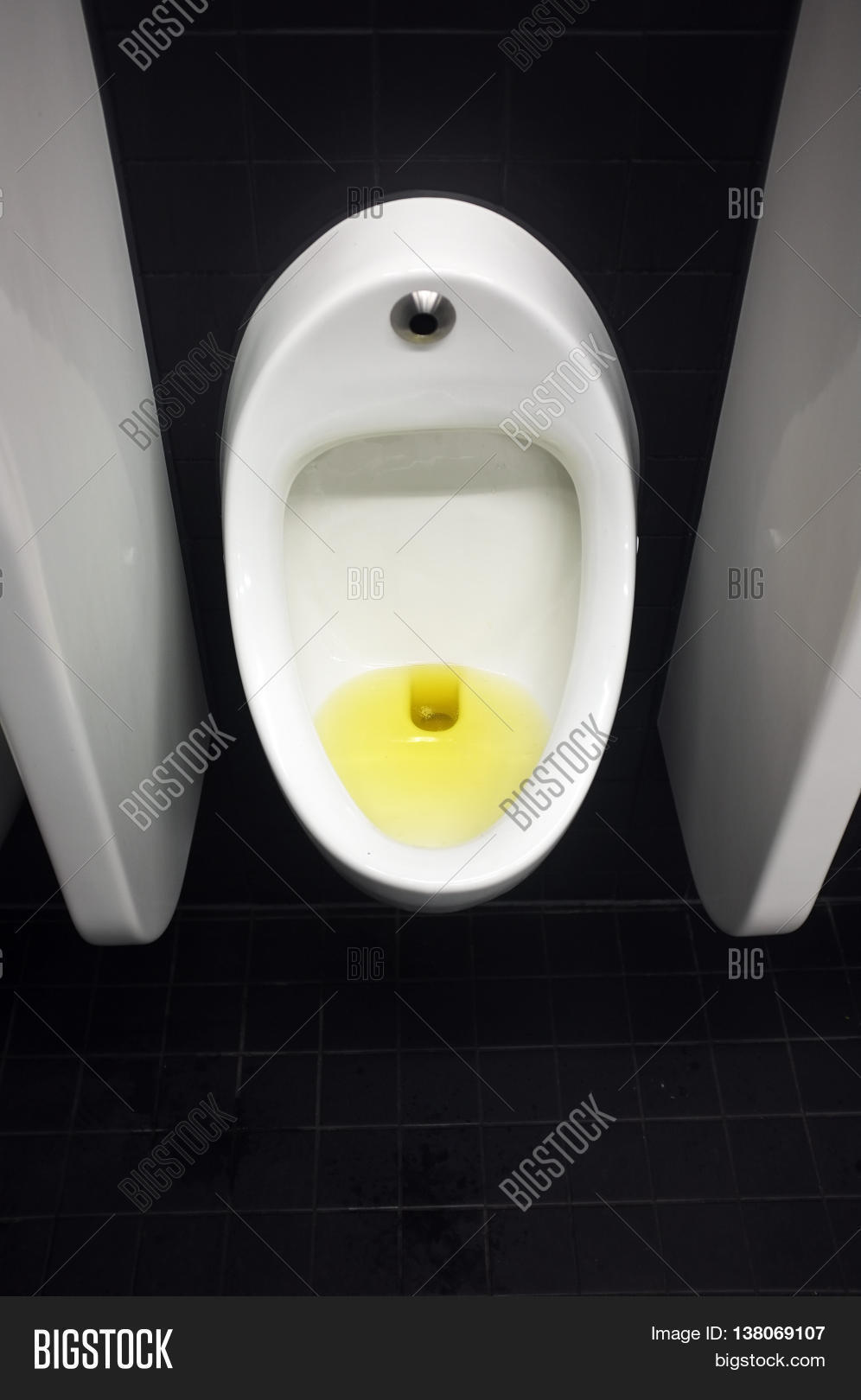 Blocked Urinal Urine Image & Photo (Free Trial) Bigstock