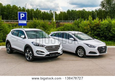 Hyundai Tucson And Hyundai I40