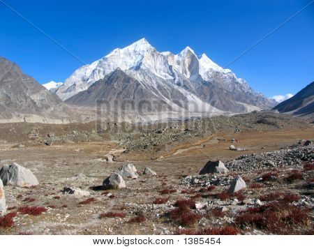 ยอด Bhagirathi