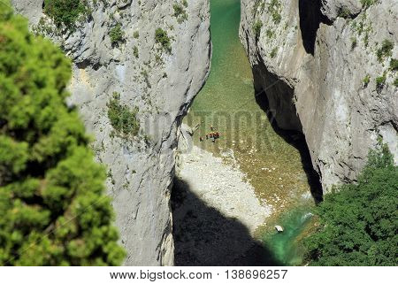 Canyoning in Verdon seen from the top of the gorge