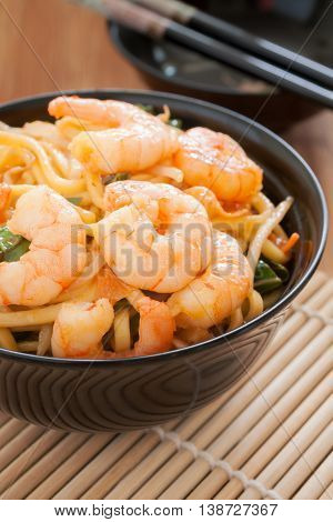 Prawn Lo Mein stir fried prawns with egg noodles and bean sprouts