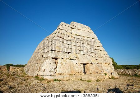 Naveta Des Tudons