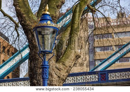 Lamps On Hammersmmith Bridge Over The River Thames, Designed By Sir Joseph Bazalgette And Opened In 