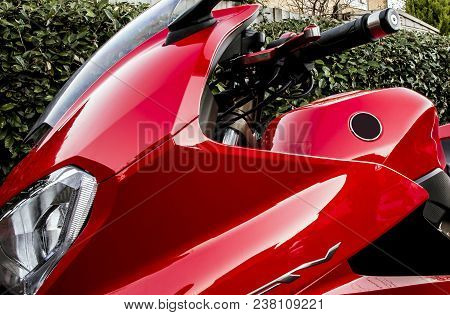 London, Uk - December 28: Picture Of My Honda Vfr 800 F On December 28, 2016 In London, Uk