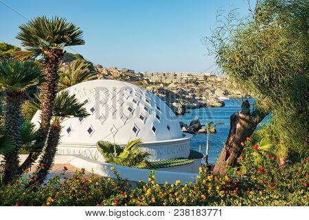Roof Of White Dome  (rhodes, Greece) - Text Translation: 