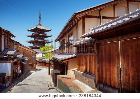 View To Yasaka Pagoda In Kyoto, Japan. Shin Buddhism Buildings In Southern Higashiyama