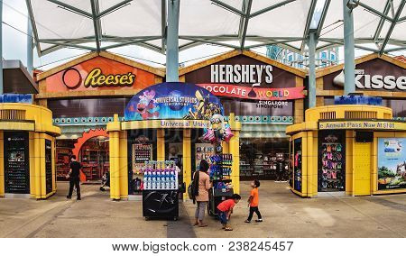Sentosa Island, Singapore - January 18, 2018: Shops For Tourists And Slot Machines Are Located At Th
