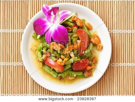 หล้าสลัดถั่วยาว