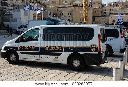 Jerusalem Israel April 16, 2018, View Of A Israeli Police Car In The Street Of Jerusalem Afternoon