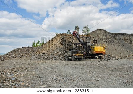 Development Of A Quarry For Extraction Of Silica Refractory Rock