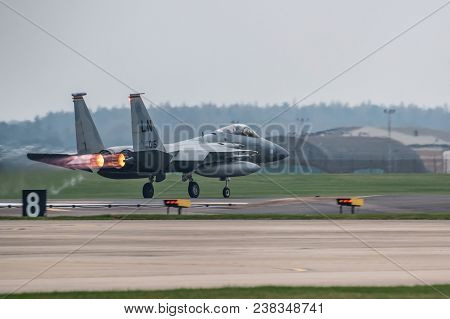 Raf Lakenheath, Uk - April 13, 2018: American Jet F-15 Take Off From Raf Lakenheath Base In A Grey F