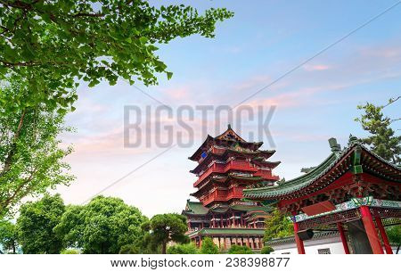 Tengwang Pavilion,nanchang,traditional, Ancient Chinese Architecture, Made Of Wood.