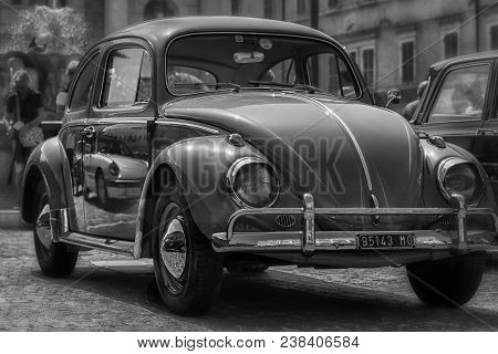 Pesaro , Italy - April 28 - 2018 : Maggiolino Volkswagen On An Old Racing Car In Rally Raid Adriatic