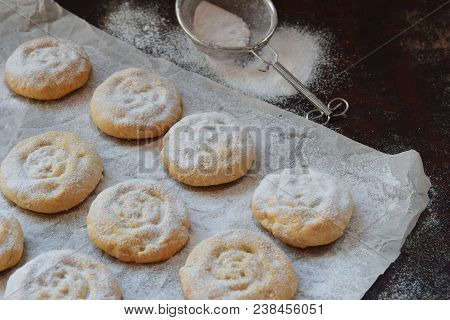 Sesame Shortbread With Date Stuffing. Middle Eastern Cookies. Eid And Ramadan Dates Sweets. Kahk. Ar