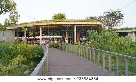 Singapore - Apr 3rd 2015: Satay By The Bay, Hawker Center In Gardens By The Bay.