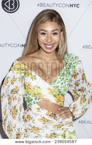 New York, Ny, Usa - April 21, 2018: Eva Gutowski Attends Beautycon Festival Nyc 2018 At Jacob K. Jav