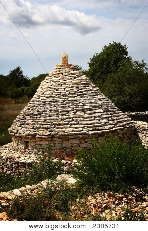 전통적인 Istrian 성격에 숨어 있을 법 한