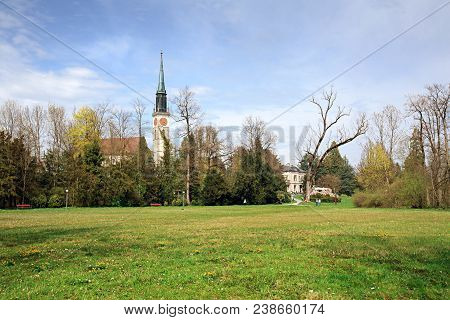 Villette-park In The Town Of Cham. View Of The Saint Jacob Church. Cham, Canton Of Zug, Switzerland.