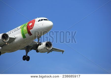 Amsterdam The Netherlands - April, 19th 2018: Cs-ttd Tap - Air Portugal Airbus A319-100 On Final App