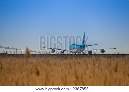Seoul, South Korea - April 8, 2018: A Korean Air Boeing 747 Preparing For Takeoff From The Runway At