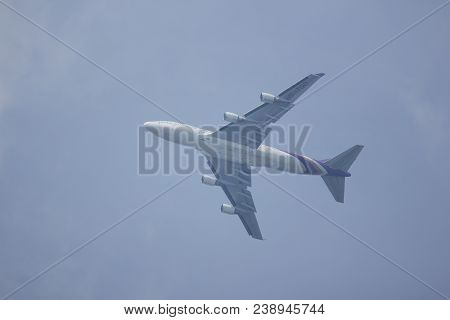 Hs-tgo Boeing 747-400 Of Thaiairway.