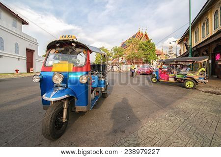 Thailand Native Taxi Call 