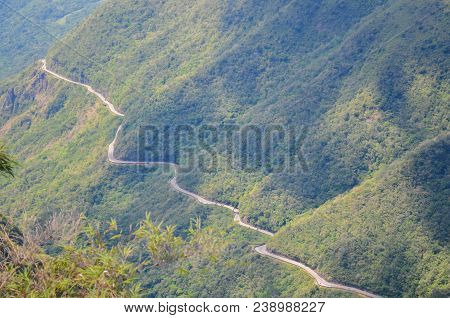 Serra Do Rio Do Rastro (route Sierra Of The Trail River) - Santa Catarina - Brazil