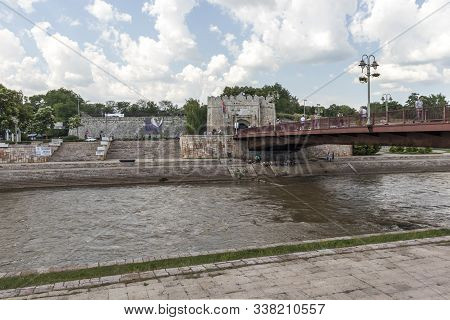 Nis, Serbia - June 15, 2019:  Outside View Of Fortress And Stambol (istanbul) Gate In City Of Nis, S