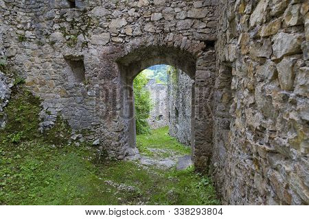 Old Ruined Gallenstein Castle, Narrow Entrance To The Stone Citadel. Municipality Of Sankt Gallen,  