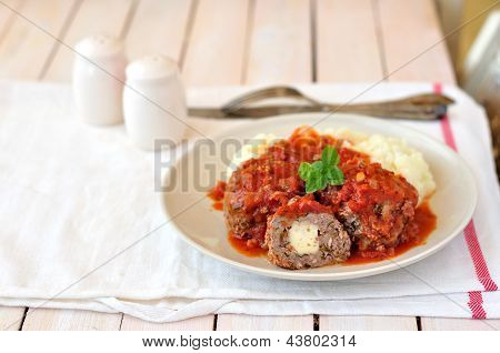 Meat Balls in Tomato Sauce