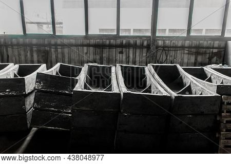 Cast Iron Tubing Reinforced Concrete Cast Products For Lining Distillation Tunnels And Underground S