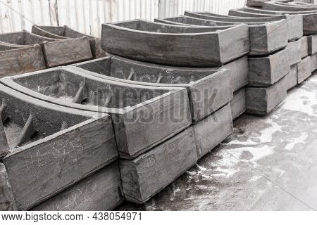 Cast Iron Tubing Reinforced Concrete Cast Products For Lining Distillation Tunnels And Underground S