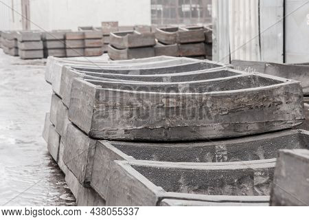 Cast Iron Tubing Reinforced Concrete Cast Products For Lining Distillation Tunnels And Underground S