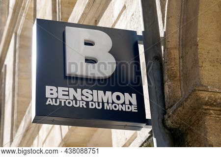 Bordeaux , Aquitaine France - 10 25 2021 : Bensimon Autour Du Monde Brand Logo Store French Sign Tex