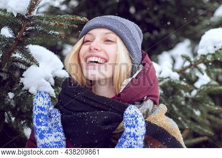 Winter Woman With Gift. Outdoor Close Up Portrait Of Beautiful Smiling Blonde Woman With Red Nose Wa