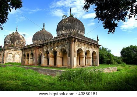 히 데 라 바드, 인도에서 역사적인 Quli Qutbshahi 무덤