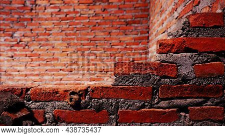 Unconventional Building Site The Masonry Was Neglected, Irresponsible, Not Progressing, Only Half Fi