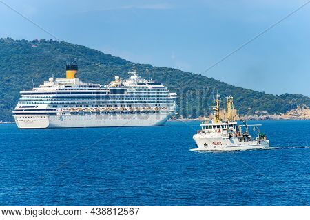 La Spezia, Italy - July 21, 2020: Costa Pacifica Cruise And The Italian Ship Leonardo A 5301, Nato C