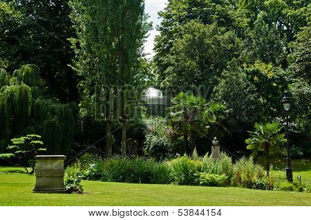 The Square des Batignolles