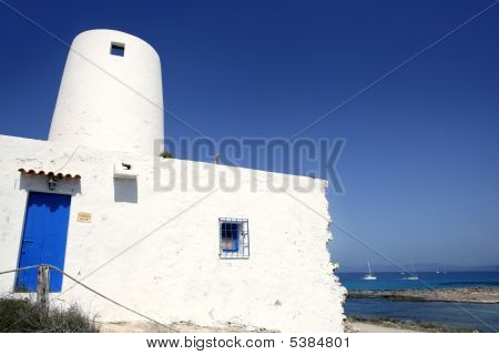 Isole Baleari architettura bianco mulino